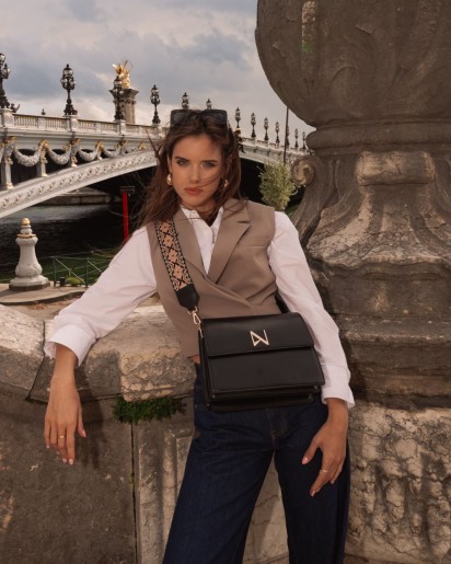 Product 934 - Image 2