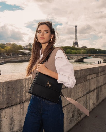 Product 934 - Image 1